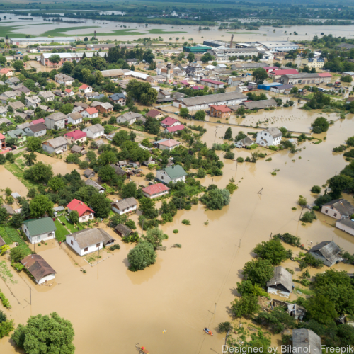 Luftaufnahme von einem Hochwasser in einer Stadt